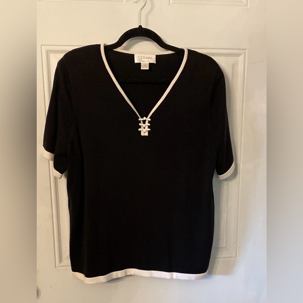 CJ Banks Black and White Lightweight Sweater